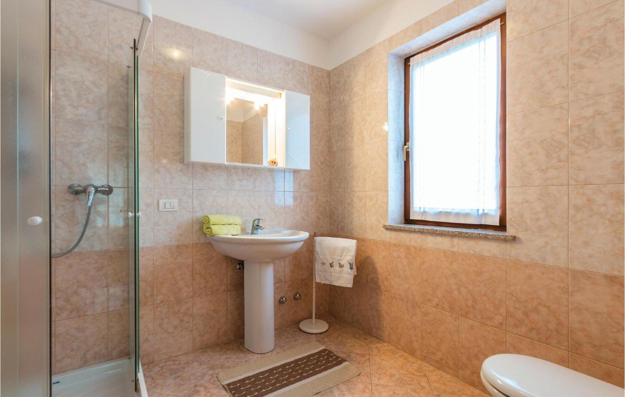 Gorgeous Apartment In Fazana With Wifi Exterior photo